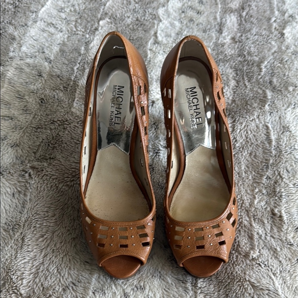 Michael Kors Women's Tan Peep-Toe Heels